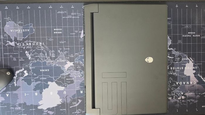 Alienware M15 R7 - i7 | 32GB RAM