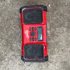 Milwaukee m18 radio