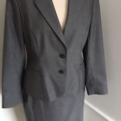 Austin Reed Quality Pure Wool Blazer & Skirt Suit Size 12 As New