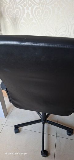 Computer chair
