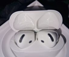 Apple Airpods 5th Gen, ANC & Wireless Case