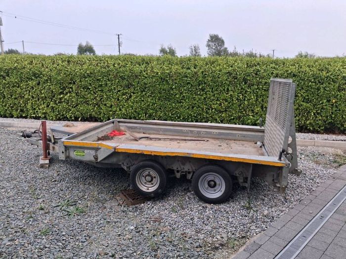 Plant Trailer