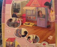 Pop up shop / kids tent : pretend shop