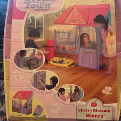 Pop up shop / kids tent : pretend shop