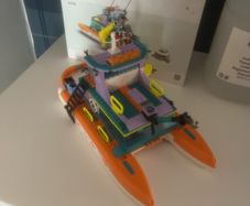 Lego Friends set 41734 sea recycling catamaran boat