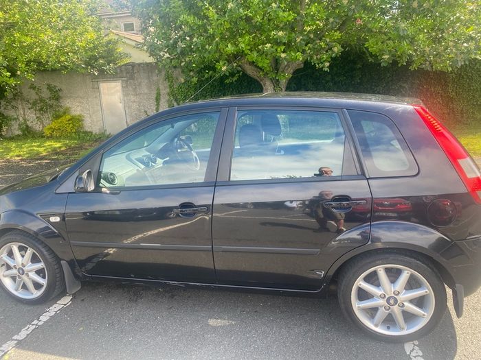 2005 Ford Fiesta nct and tax. 1.2 petrol.