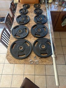Olympic 20kg 7 Foot Olympic Barbell + High End Urethane Olympic Weight Plates