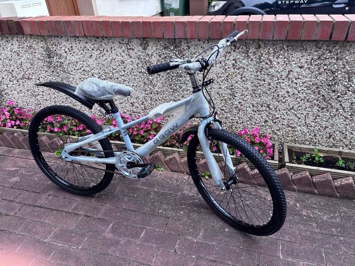 Kids bike new in