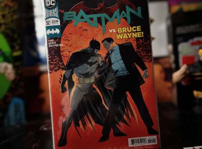 Batman ! Issue #52 ! Bruce vs Wayne ! 2018 ! by DC Comics !