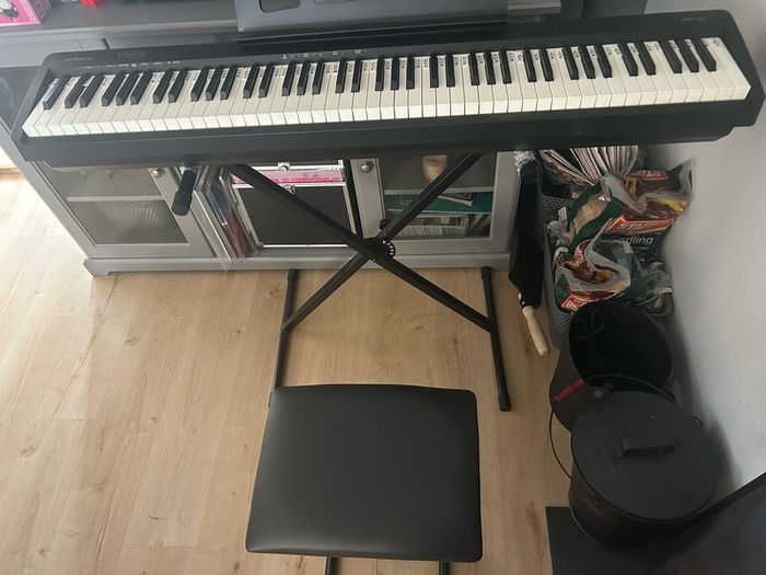 Roland FP-10 Keyboard