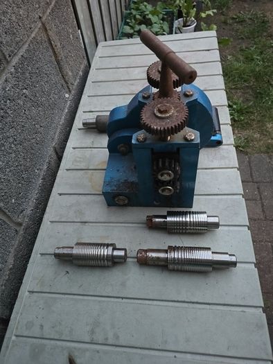 Heavy Duty Manual Rolling Mill with Extra Rollers