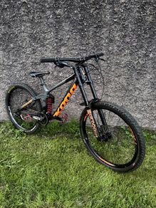 Kona Operator, Downhill Bike