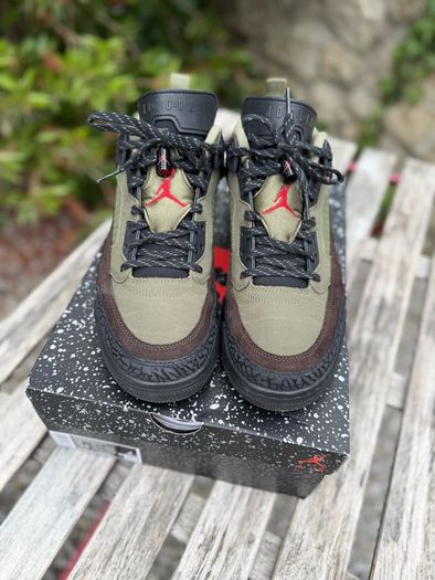 Jordan Spizike low Olive / university red