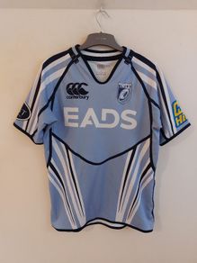 Cardiff blues rugby jersey
