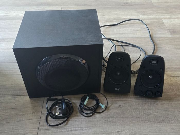 Logitech Z623 2.1 Speaker System