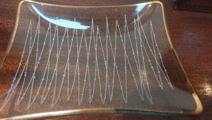 intage Retro Mid Century Modern Atomic Design Chance Brothers Fiestaware Set of Two Small Rectangular Dishes with Gilt Edging in the Very Rare Night Sky Pattern from 1957