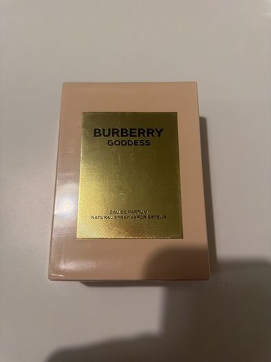 Burberry Goddess parfum travel set for her