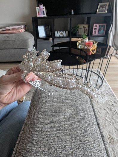 communion crown