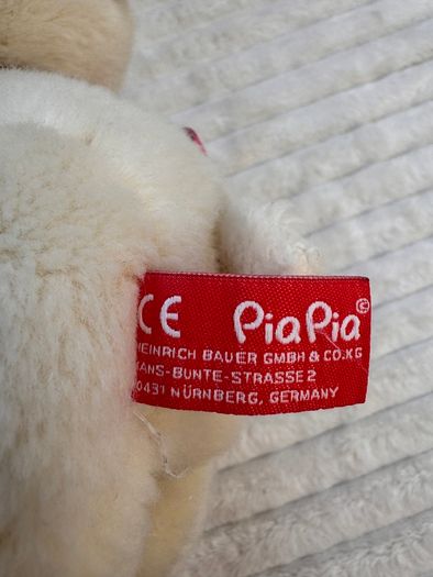 Pia Pia Club by Heinrich Bauer Germany white Bear Plush approx. 19 cm. Used Please see photos