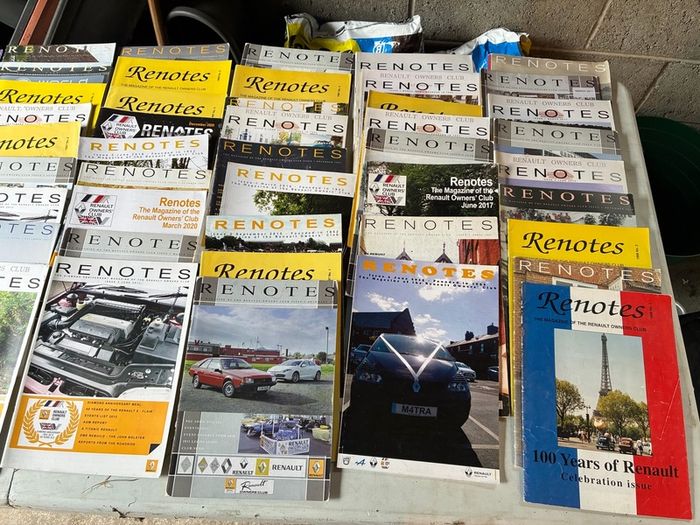 Renault Handbooks, Manuals & Brochures .