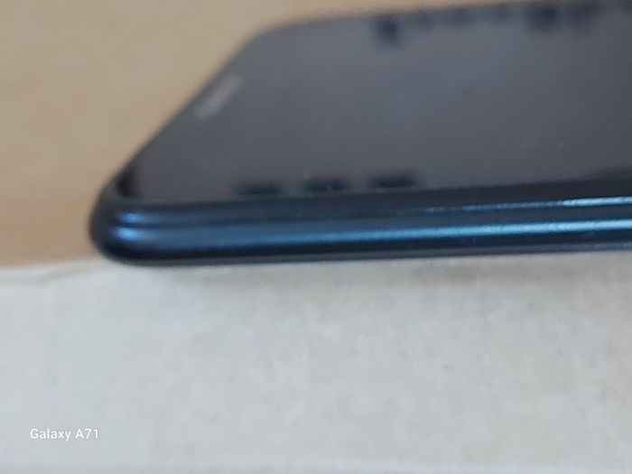 6 Mobile Phones for parts or repair, not powering on