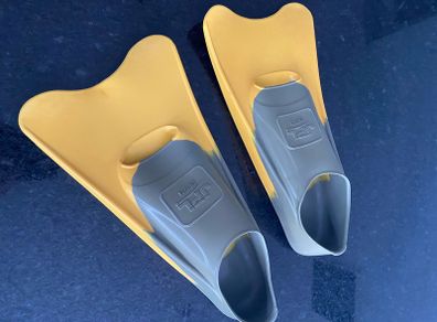 Swim flippers size 5