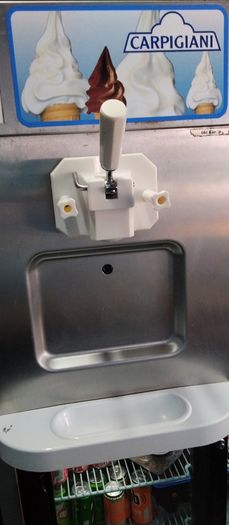Ice cream machine
