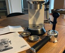 De'Longhi espresso machine