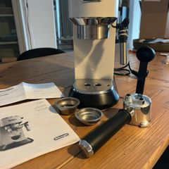 De'Longhi espresso machine