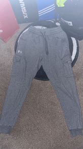 Under Armour Rival Fleece Cargo Bottoms Small Smokey Grey