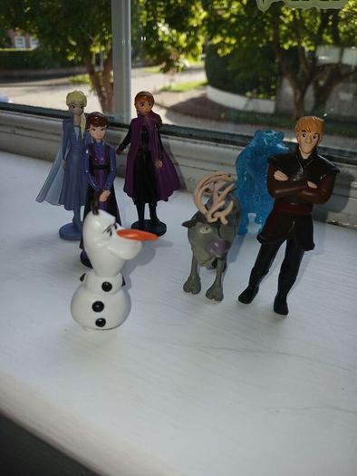 Disney Frozen Figures