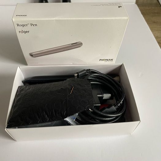 Phonak Roger Pen 1.1 Wireless Listening Device  with Dock, Charger & Cables