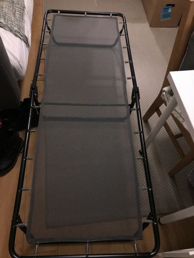 Folding bed