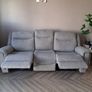 3 seater power recliner sofa Image 4