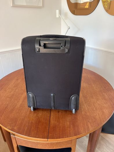 American Tourister Cabin bag - Ryanair approved