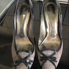 Ladies designer shoes size 4.5