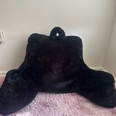 Reading pillow