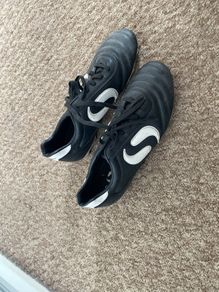 football boots Sondico