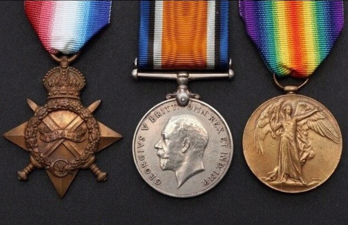 Wanted - Militaria, Medals and Badges, Weapons - best prices paid