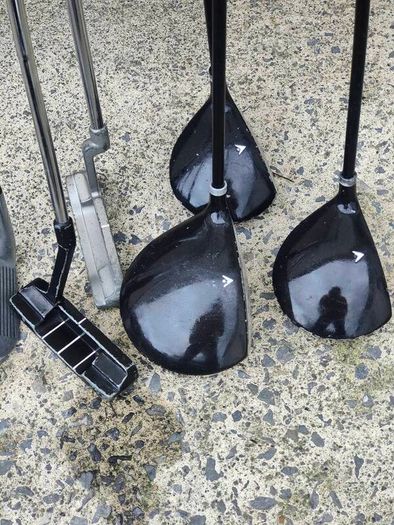 golf clubs trolley and bag