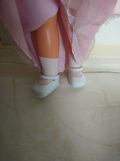doll in bride dress