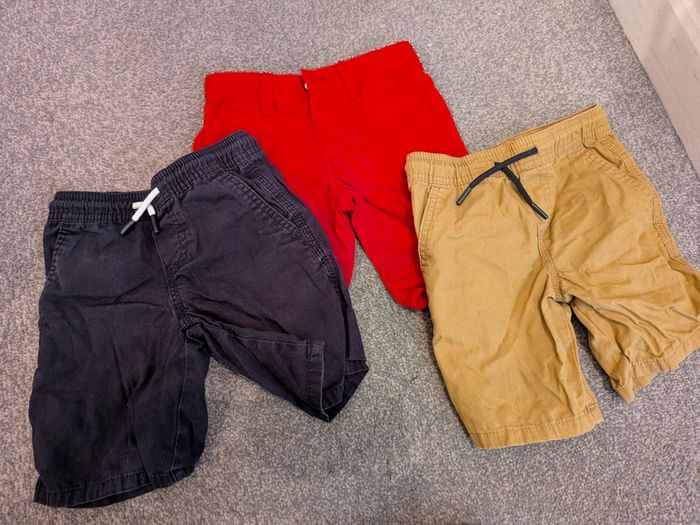 Boys shorts size 2-3