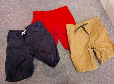 Boys shorts size 2-3