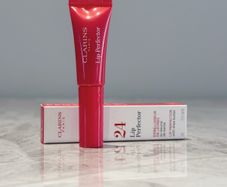 New Clarins Lip Perfector Glow