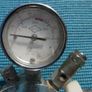 Gas Pressure Regulator With 2 Gauges Image 8
