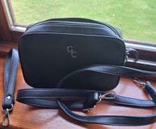 Galway Crystal Shoulder/wrist Bag ( Like New )