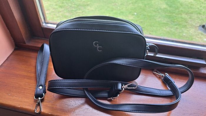 Galway Crystal Black Shoulder/ Wrist Bag