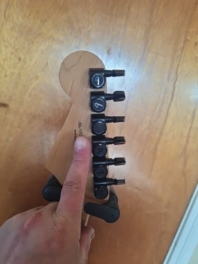 Fender strat Mim w Locking tuners