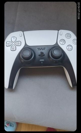 PS5 dualsense white