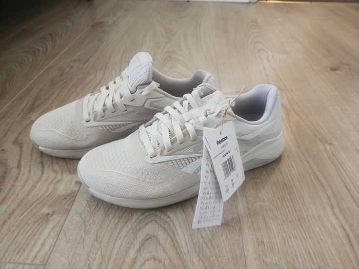 New with tags RRP 120 Eur Ladies Woman Trainers Shoes size 5 UK Nano X4 biege White sneakers